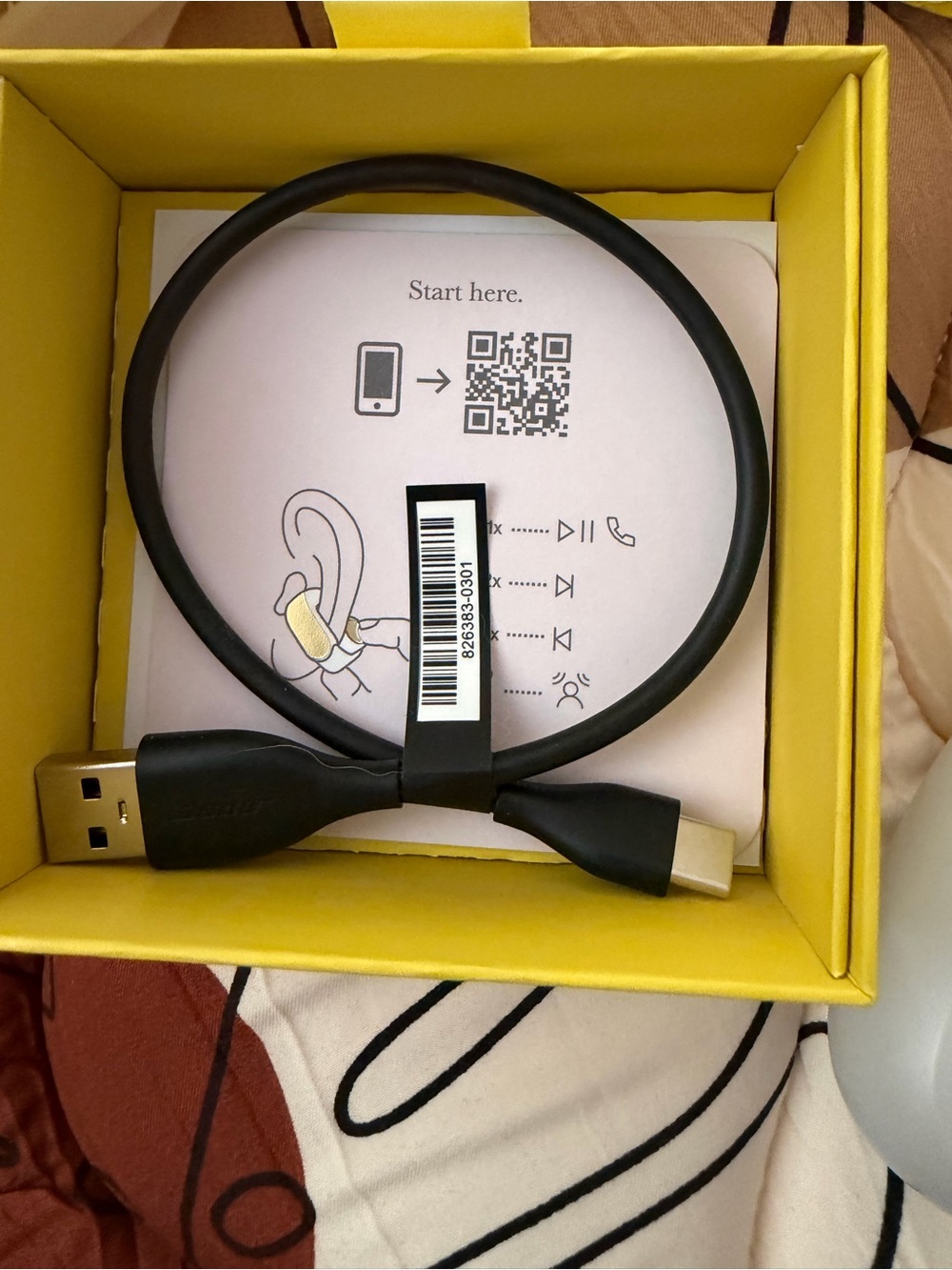 Kendra Scott Pearl and Gold Wireless Out of Ear Earbuds - Picture 3 of 7